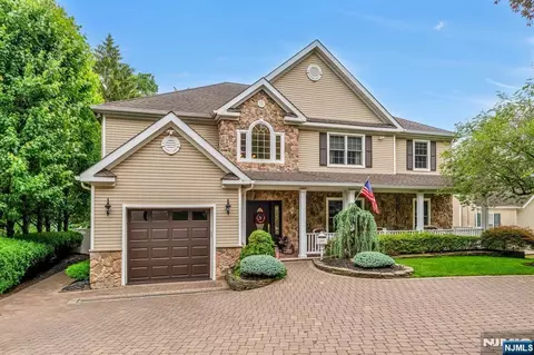 286 Farview Ave, Paramus, NJ 07652 photo 1
