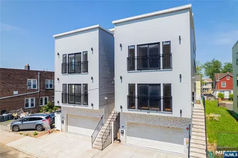 67 Wainwright, Newark, NJ 07112