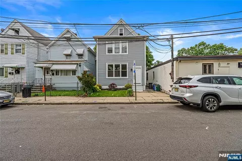 6 Pleasant Ave, Clifton, NJ 07013