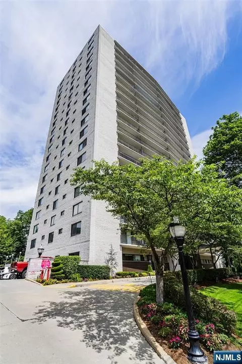 277 Prospect Ave #4C, Hackensack, NJ 07601 photo 1