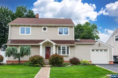 31 Smith Ave, Wanaque, NJ 07420 photo 1