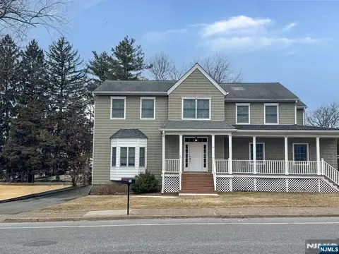 75 Alps Rd, Wayne, NJ 07470 photo 1