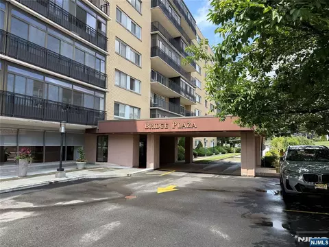 2185 Lemoine Ave #2G, Fort Lee, NJ 07024