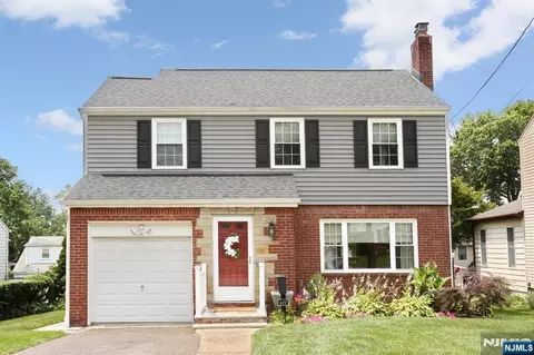 677 Oak Ave, Maywood, NJ 07607