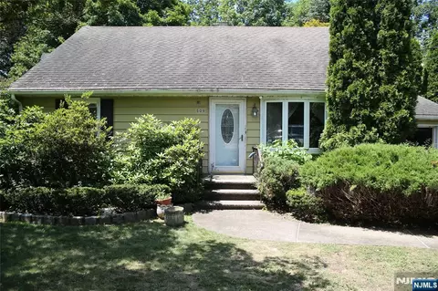 509 Ramapo Valley Rd, Oakland, NJ 07436