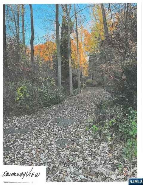 44 Robin, Alpine, NJ 07620 photo 1