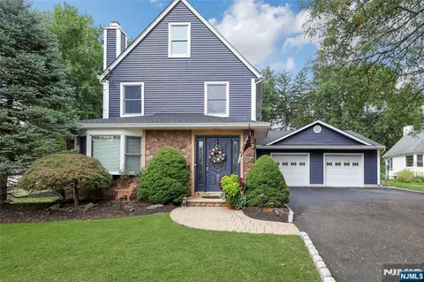 90 Weinmanns Blvd, Wayne, NJ 07470