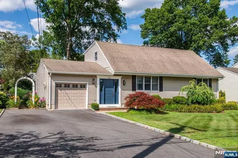 163 Garden Ave, Paramus, NJ 07652 photo 1