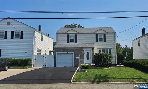 85 Beech St, Maywood, NJ 07607