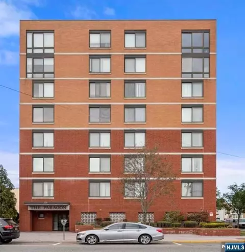 275 State St #3D, Hackensack, NJ 07601 photo 1