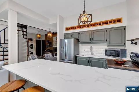 509 Willow Ave #4, Hoboken, NJ 07030