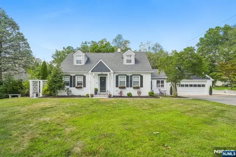 197 Ratzer Rd, Wayne, NJ 07470