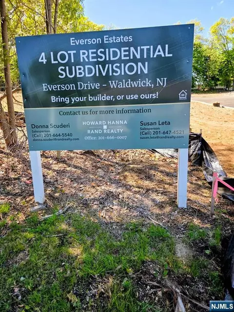 2 Everson Dr, Waldwick, NJ 07463 photo 5