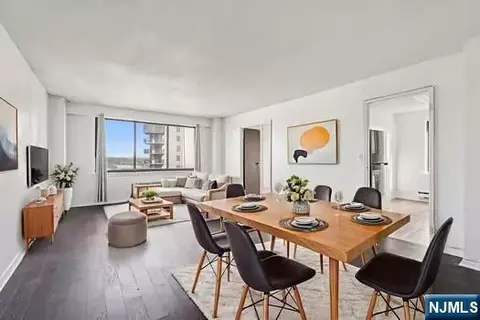 307 Prospect Ave #16A, Hackensack, NJ 07601