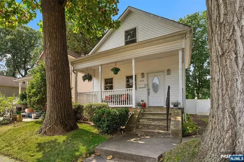 493 W Anderson St, Hackensack, NJ 07601