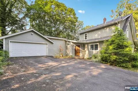 476 Terhune Dr, Wayne, NJ 07470 photo 1