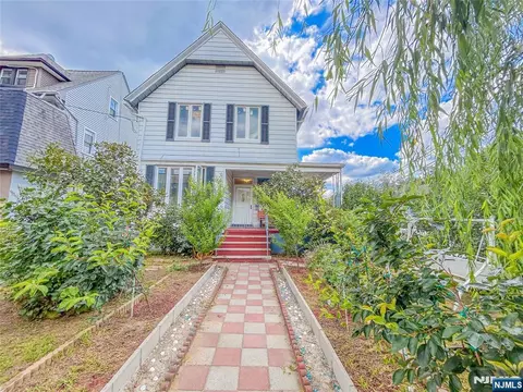 39 Pangborn Pl, Hackensack, NJ 07601 photo 1