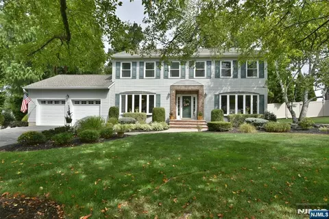 8 Wheeler Rd, Wayne, NJ 07470 photo 1
