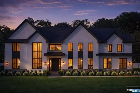 3 Central Ave, Demarest, NJ 07627