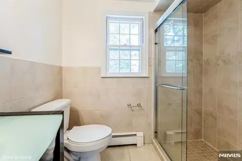 Bath - 275 Taft Ct, Paramus, NJ 07652 photo 4 of 4