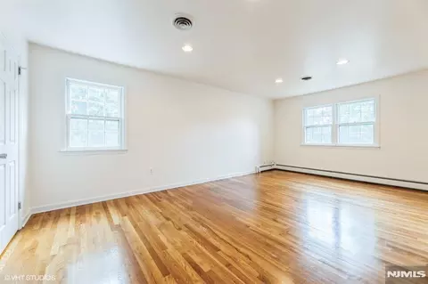 Living - 275 Taft Ct, Paramus, NJ 07652 photo 8 of 8