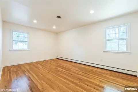 Bedroom - 275 Taft Ct, Paramus, NJ 07652 photo 3 of 5