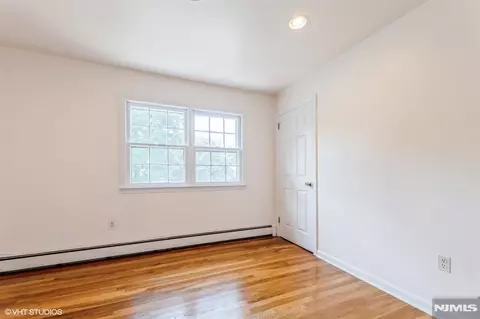 Bedroom - 275 Taft Ct, Paramus, NJ 07652 photo 2 of 5