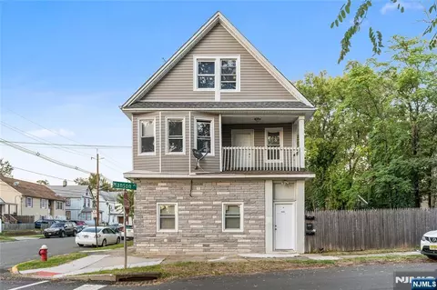 301 Manson Pl, Plainfield, NJ 07063