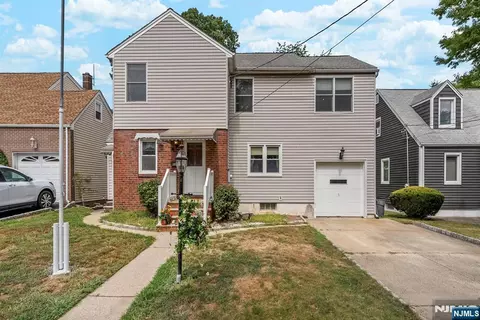 110 Central Ave, Rochelle Park, NJ 07662