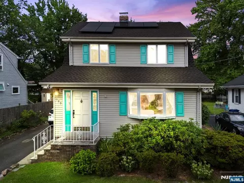 127 Poplar Ave, Hackensack, NJ 07601
