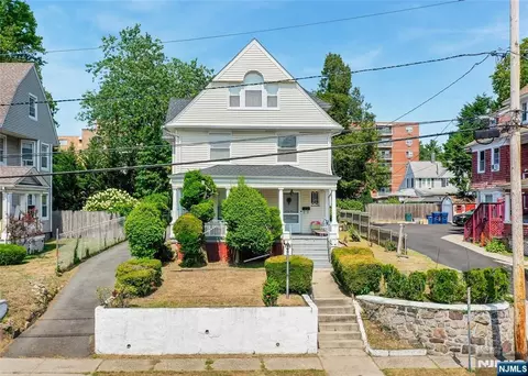 240 Hamilton Pl, Hackensack, NJ 07601 photo 1