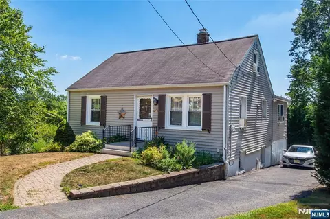 40 Prospect Rd, Wayne, NJ 07470 photo 1