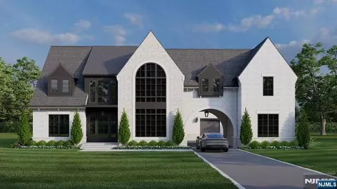 41 Orchard Rd, Demarest, NJ 07627