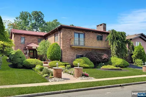 109 Wilson St, Nutley, NJ 07110