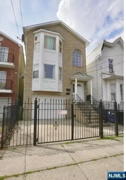 22 Wakeman Ave, Newark, NJ 07104