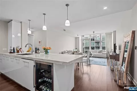 1200 Ave At Port Imperial #504, Weehawken, NJ 07086
