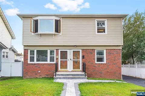 195 Park St, Ridgefield Park, NJ 07660