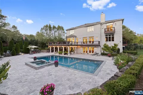 417 Route 9w, Alpine, NJ 07620