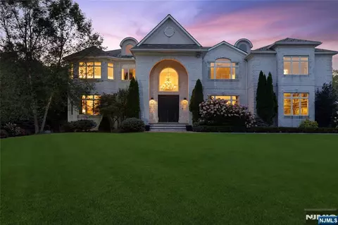 Exterior - 417 Route 9w, Alpine, NJ 07620 photo 10 of 10