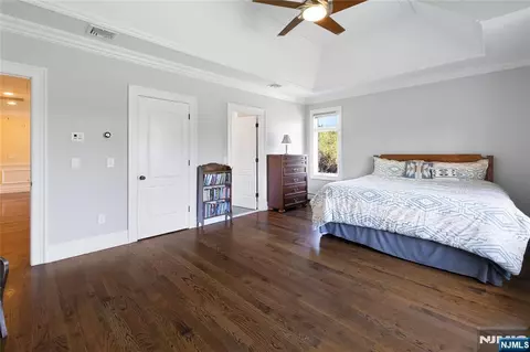 Bedroom - 417 Route 9w, Alpine, NJ 07620 photo 3 of 6