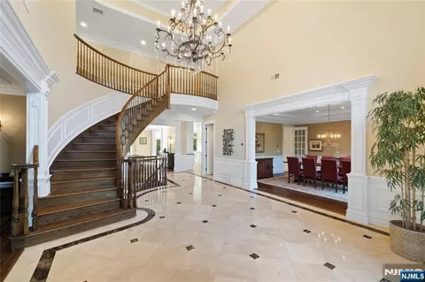Entry Way - 417 Route 9w, Alpine, NJ 07620 photo 1 of 6