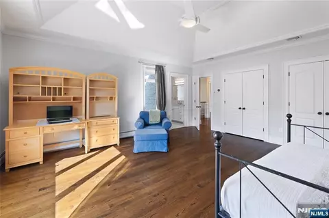Bedroom - 417 Route 9w, Alpine, NJ 07620 photo 2 of 6