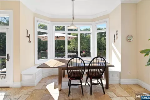 Dining - 417 Route 9w, Alpine, NJ 07620 photo 2 of 2