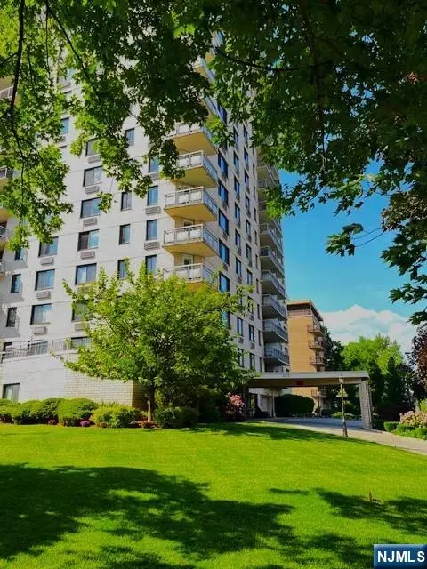 307 Prospect Ave #9A, Hackensack, NJ 07601 photo 1