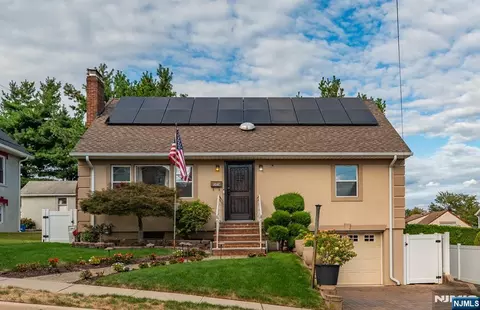 565 Center St, Wood Ridge, NJ 07075