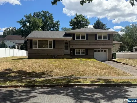 240 Buttonwood Dr, Paramus, NJ 07652 photo 1