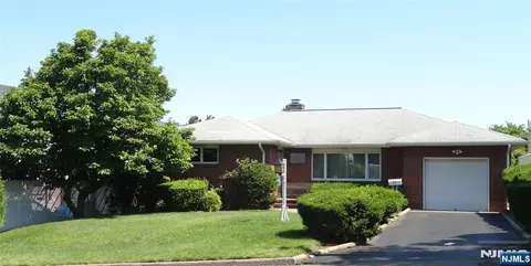 17 Gunther Ave, Lodi, NJ 07644