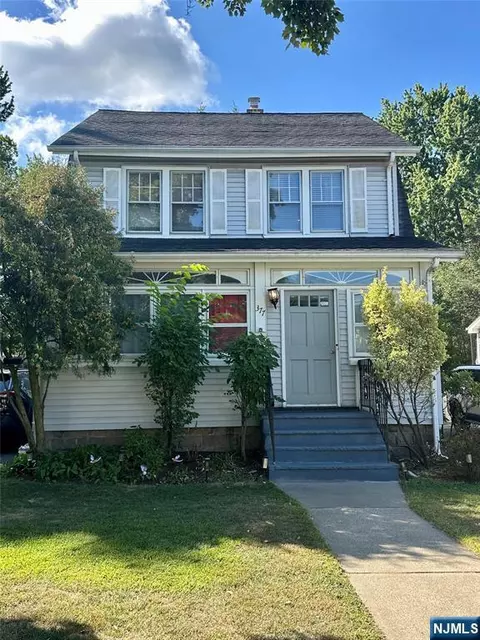 377 New Milford Ave, Dumont, NJ 07628