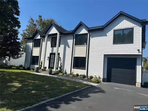 415 Bailey Rd, Paramus, NJ 07652 photo 1