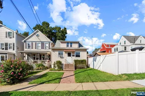 44 Park St, Ridgefield Park, NJ 07660